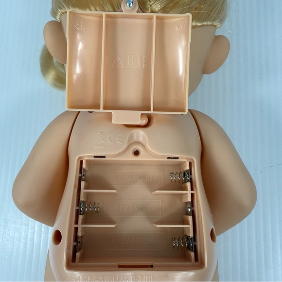 Hasbro Baby Alive Lulu Achoo Blonde Baby Doll 50+ Reactions Blinks Sneezes 2020 - Picture 13 of 15